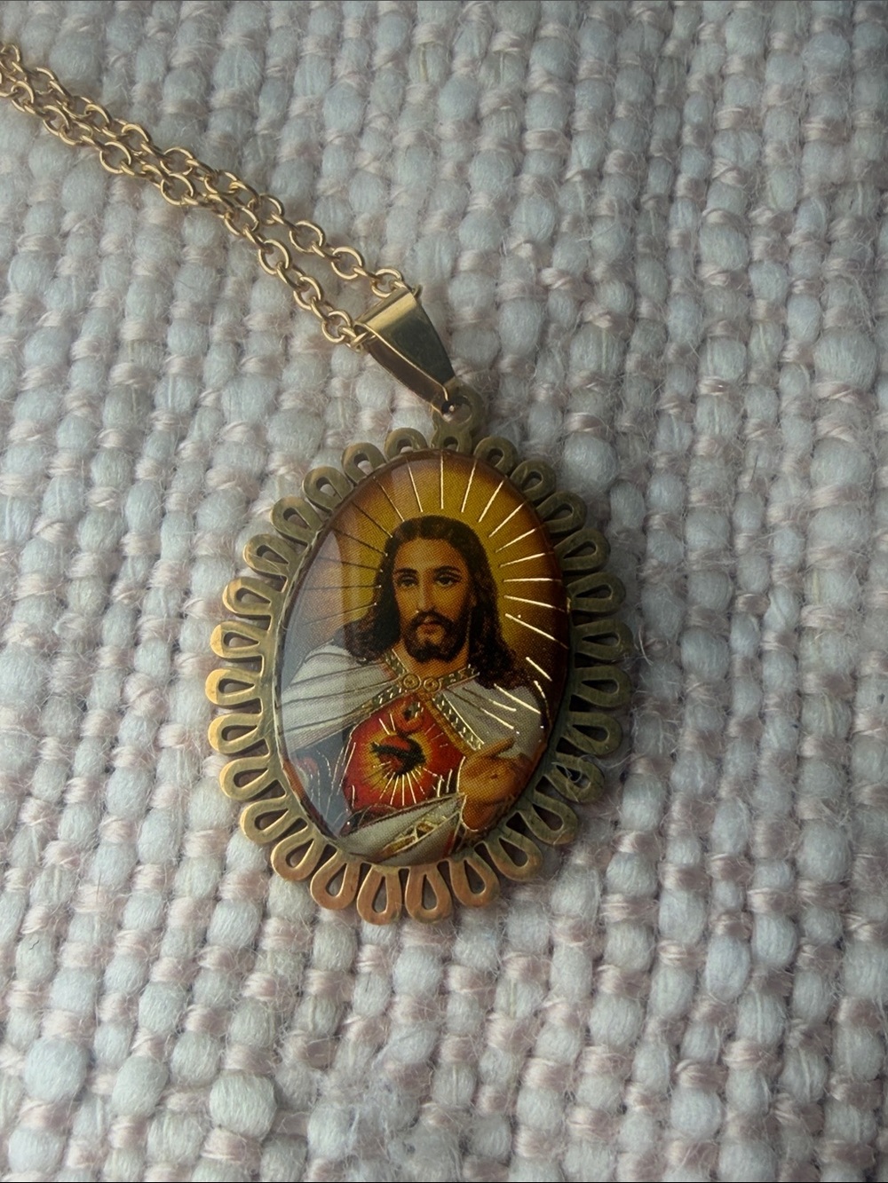Gold Color Stainless Steel Sacred Heart of Jesus Christ Necklace Jewelry
